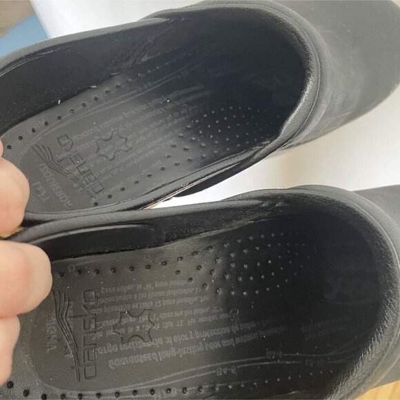 Dansko Professional Black Leather Clogs Slip-On Comfort Shoes Size 40 EU - Picture 3 of 4